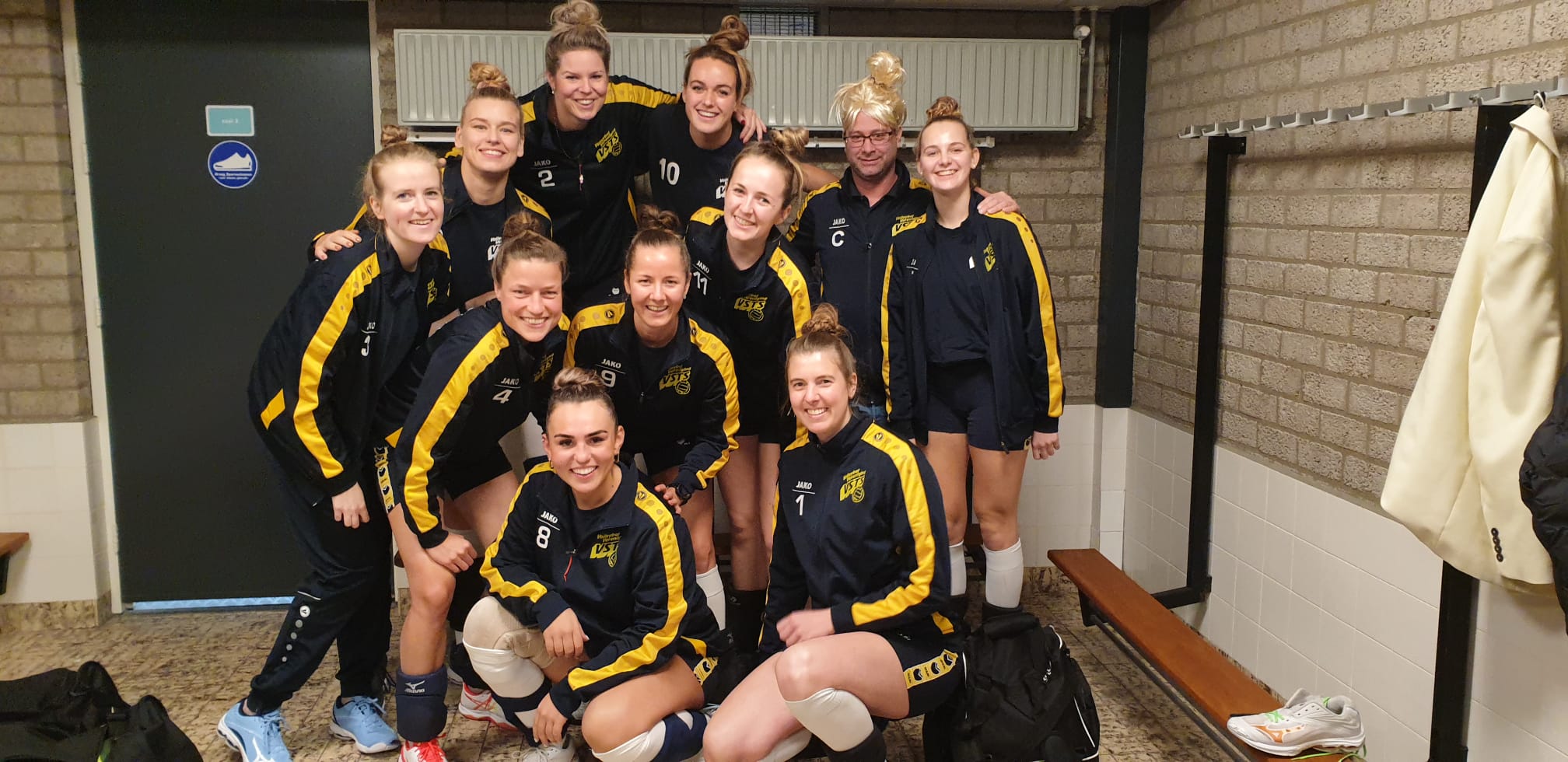 VSTS dames 1 wint streekderby